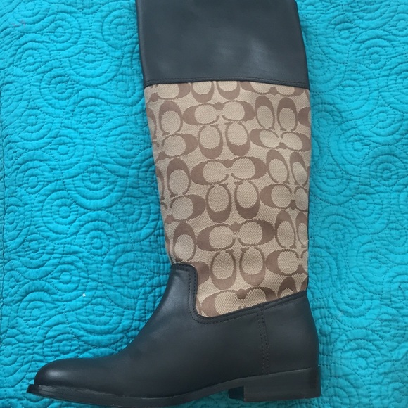 New monogram coach boots size 5B - Picture 5 of 8